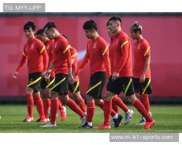 中国男足迎战巴西队力争突破历史瓶颈展现足球新风貌 中国男足迎战巴西队力争突破历史瓶颈展现足球新风貌